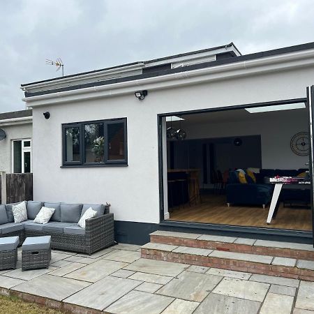 3 Bed Luxury Open Plan Living Villa Rayleigh Exterior photo